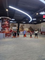 -冰世界真冰场(欢乐汇店)