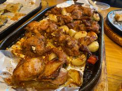 -老东镇啤酒屋海鲜加工·蒸汽海鲜·海鲜烧烤(台东店)