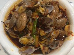 -凤凰路何眼镜香辣蟹(花果园店)
