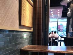 大堂-老妈米线(港龙店)