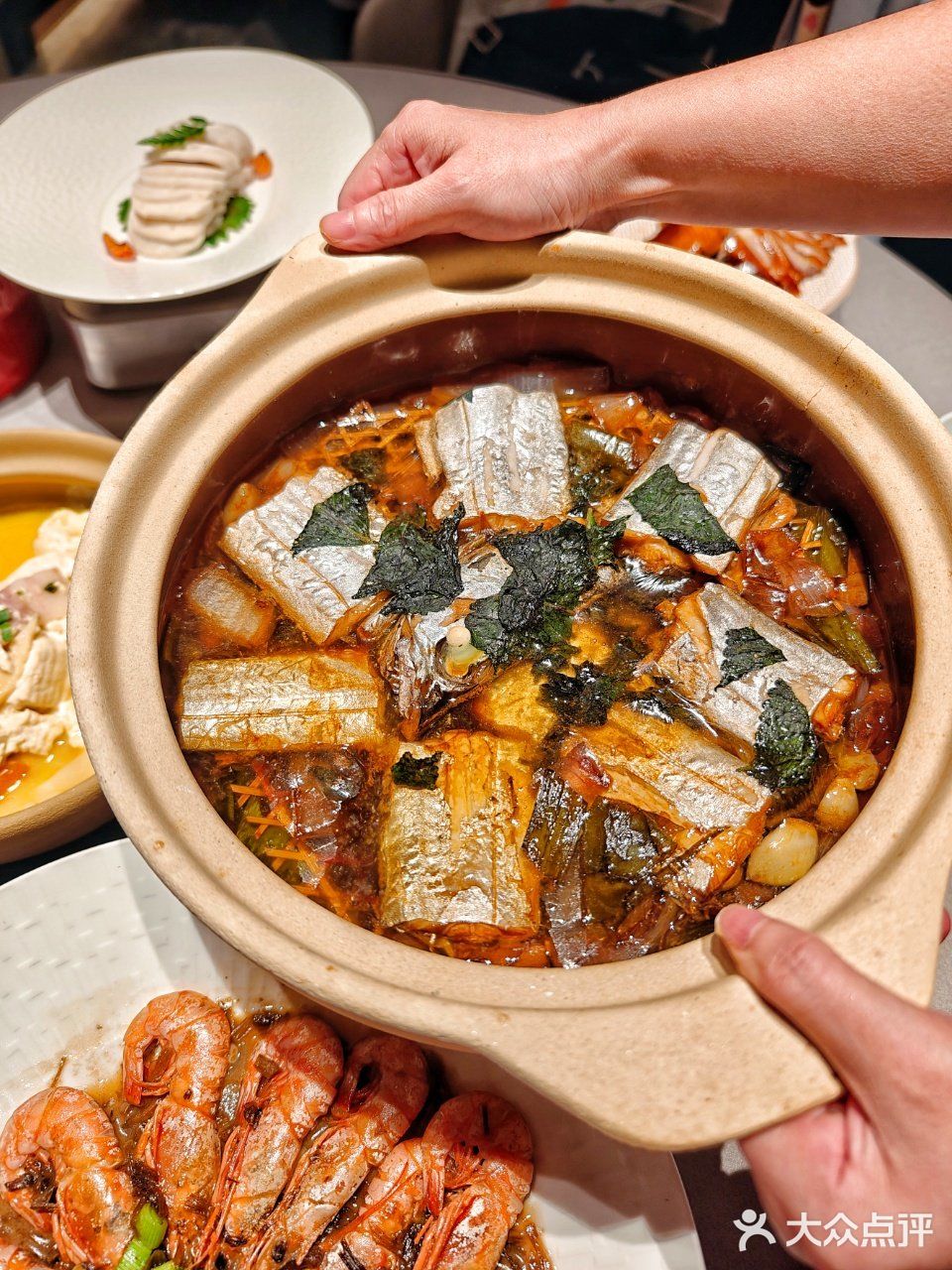 这家新店我已经替你试过了，引领海鲜新食尚‼️