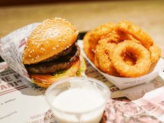 -The Habit Burger Grill 哈比特汉堡(复兴soho店)
