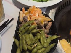 -雪乡人家东北菜·铁锅炖一切(高斯路店)