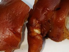 -老鼎万春卤菜(鹭湖宫8区店)