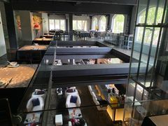 -穹六人间 people 6(岳阳路店)
