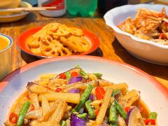 -老三样·美食研究中心(世贸路店)