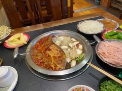 -沸炉重庆老火锅(军事博物馆店)