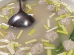 张刚生汆丸子汤-张刚餐饮(春晓馨苑店)