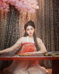 -汉仪华裳汉服馆(打浦桥店)