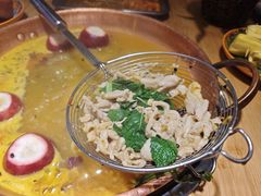 -洱火云南酸菜牛肉火锅(石景山当代商城店)