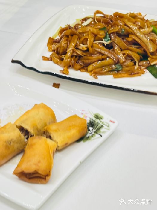 稻香酒家·34年老字号·港式粤菜(汉街店)干炒牛河图片