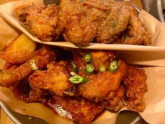 炸鸡翅一半一半-富乐满韩国正宗炸鸡韩国料理(虹泉路店)