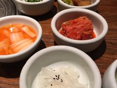 -萨拉伯尔(燕莎友谊商城店)