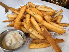 -斯普汇生蚝牛排馆(中骏世界城店)