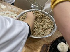 -舒小笼松针小笼包