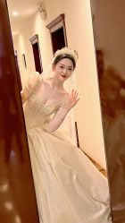 -莫小姐婚纱