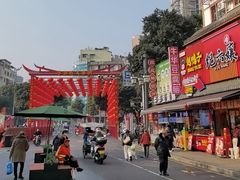 -张公桥美食街
