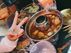 -何师烧烤Pro ·江湖川菜·小龙虾·精酿啤酒(太古里旗舰店)
