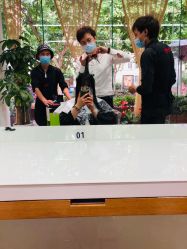 -CARR SALON