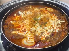-三清洞摩西韩式年糕火锅(威高广场店)
