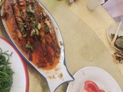 -华龙特色大骨鸡农家菜馆