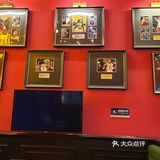 步行街这家美式汉堡店绝了，篮球迷不能错过