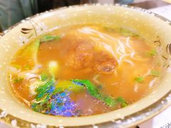红烧大排面-京城小江南·土菜馆·蒸白鱼(东四十条店)