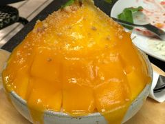 -莓园冰淇淋店