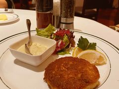 招牌蟹肉饼-Wolfgang’s Steakhouse 沃夫冈牛排馆(上海白玉兰广场店)