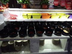 -东巴婆婆云南鱼豆花火锅(大东门店)