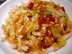 炝炒圆白菜粉丝-旺顺阁鱼头泡饼(常营店)
