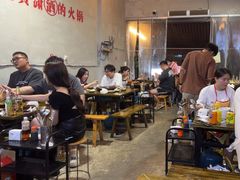 -黄潇洒老火锅(九眼桥宏济巷店)