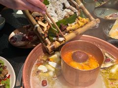 -菌自由丨野生菌火锅特色庭院餐厅(丽江古城店)