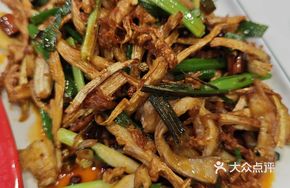 Braised Pork Intestines with Bamboo Shoots