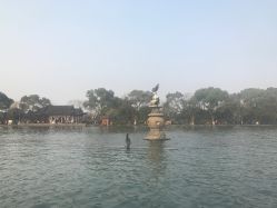 -V8潮牌·接发烫染连锁