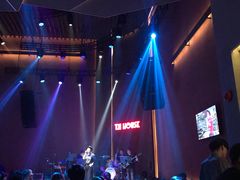 -TZ House音乐现场(来福士中心店)