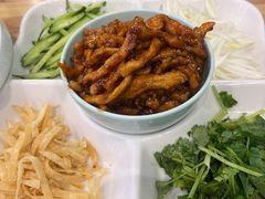京酱肉丝-合合春饼·酱骨·东北菜(潘家园店)