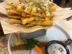 -Mark&Mars Restaurant