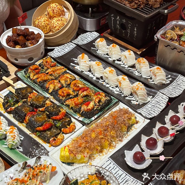 喜欢武汉这座城市的理由[流泪]龙虾杯面算一条吧 	