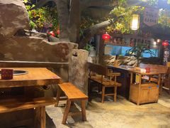 -城墙拐拐火锅(三峡广场黑金冠店)