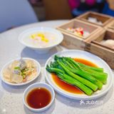 从价格到环境都十分接地气的点心餐厅。酥皮叉烧包