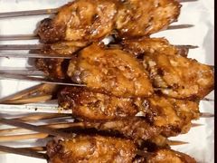 烤鸡翅-马路牙子地桌烤肉(工体店)