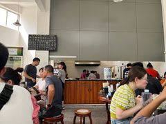 -容里煲仔饭(利丰北路店)