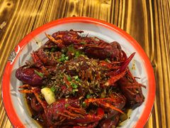 -冶建镜子·老南昌大排档·江西虾王(总店)