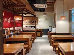 -先启半步颠小酒馆(周浦万达店)