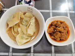 麻酱冷馄饨-潘国仙耳光馄饨(黄家阙路店)