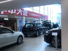 -成都华星西蒙上汽大众4S店(羊西线店)