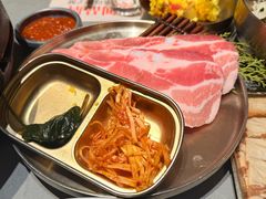 -草家酱蟹炭火烤肉店(珲春南路一店)