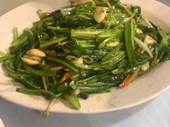 -明记烧鱼美味店
