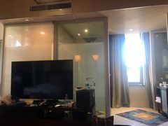 -喜鹊愉家酒店(郑州曼哈顿博览中心地铁站店)